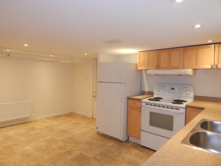 One Bedroom Basement Apartment (Avenue & Lawrence)